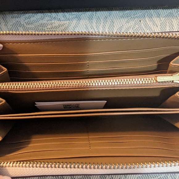 Coach wallet - Picture 7 of 10